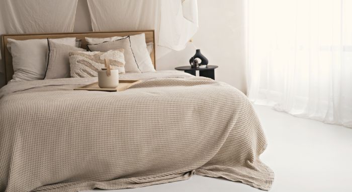 10 idées pour une chambre cocooning : accessoires, couleurs