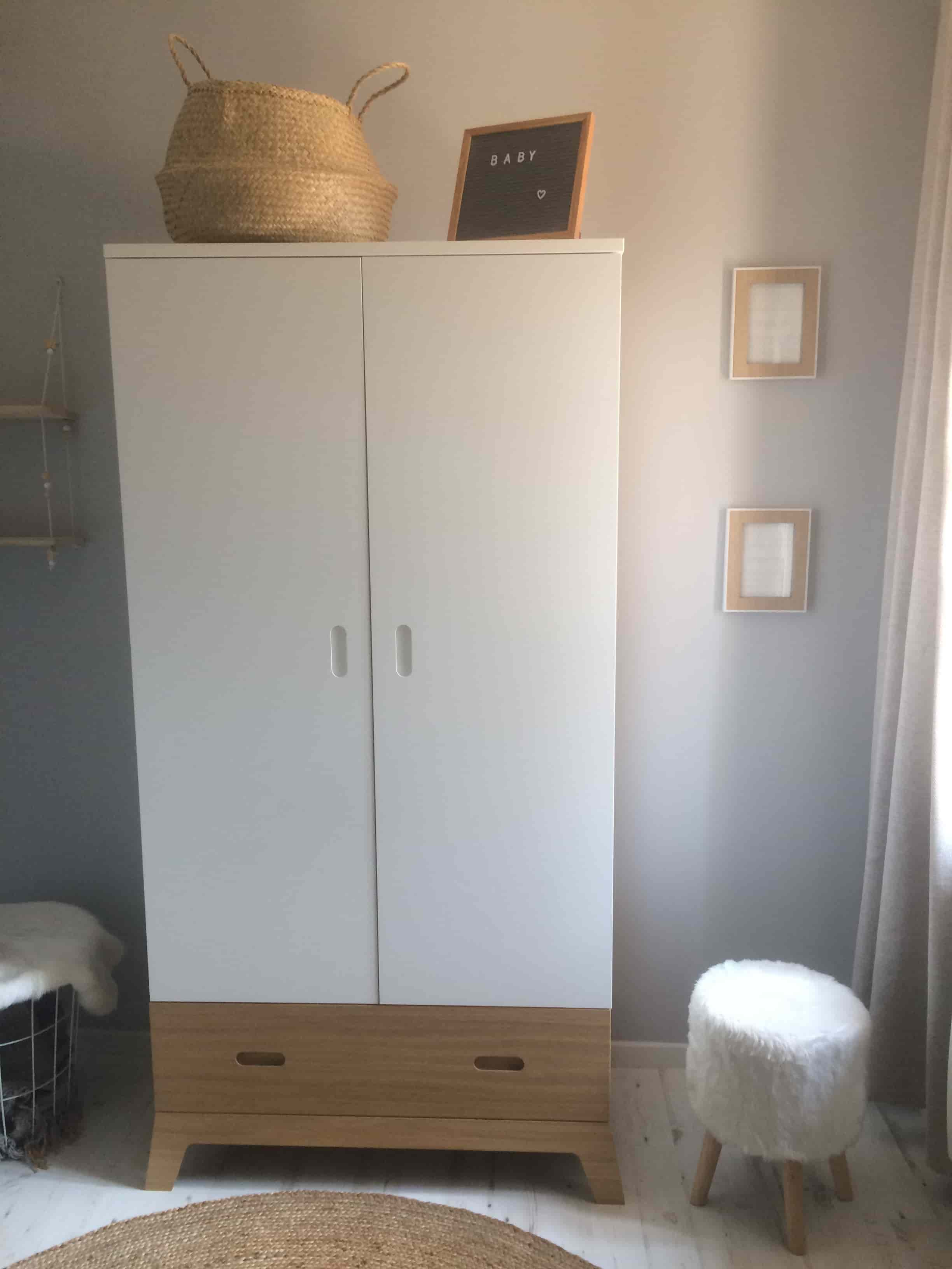 L'armoire Aloa blanche et bois