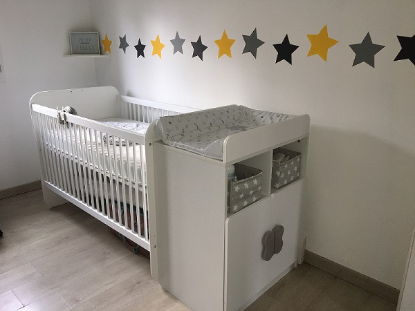 Le lit bébé évolutif Holly blanc