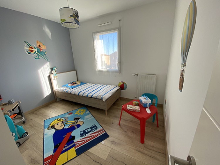 Lit enfant avec sommier et matelas Pearl