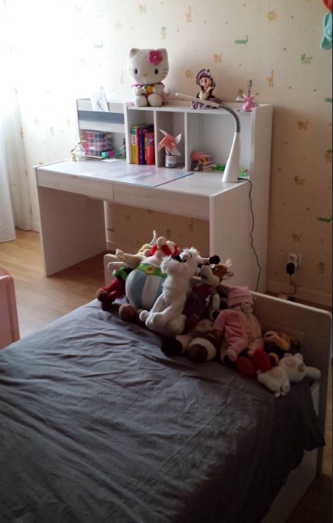 Le bureau enfant Iléo blanc et bois avec rangements 