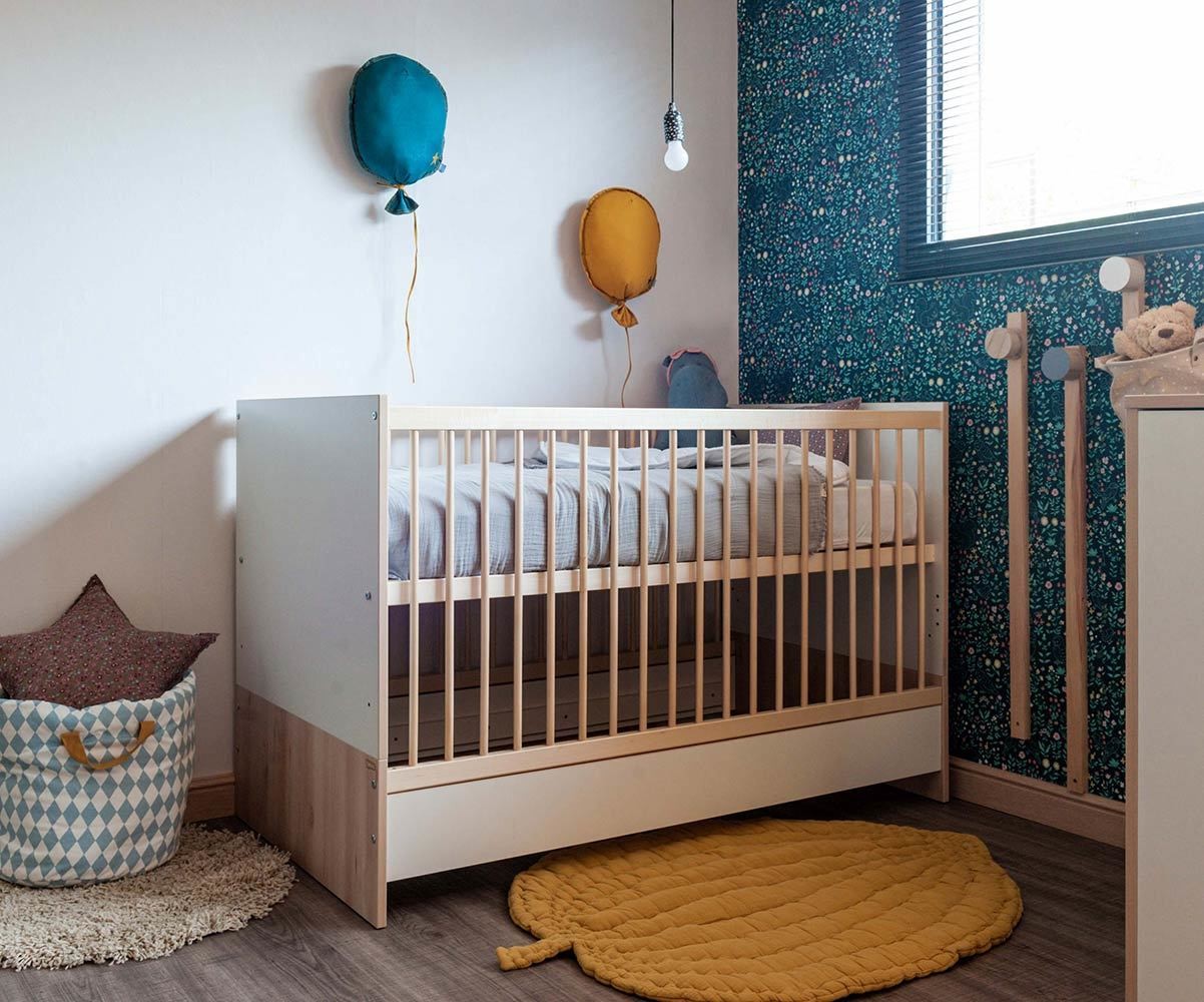 Lit Bebe Evolutif Yume 3 Hauteurs De Sommier 3 Barreaux Amovibles Lit Bebe Evolutif Yume 3 Hauteurs De Sommier 3 Barreaux Amovibles
