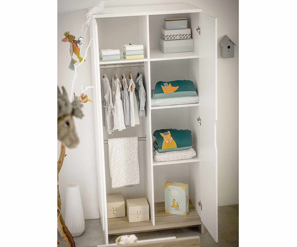 Armoire Bebe Plume Blanche Et Bois