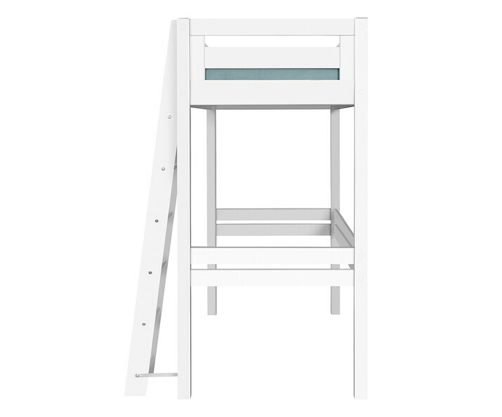 Echelle à marches sur le grand côté du lit mezzanine Fynn blanc