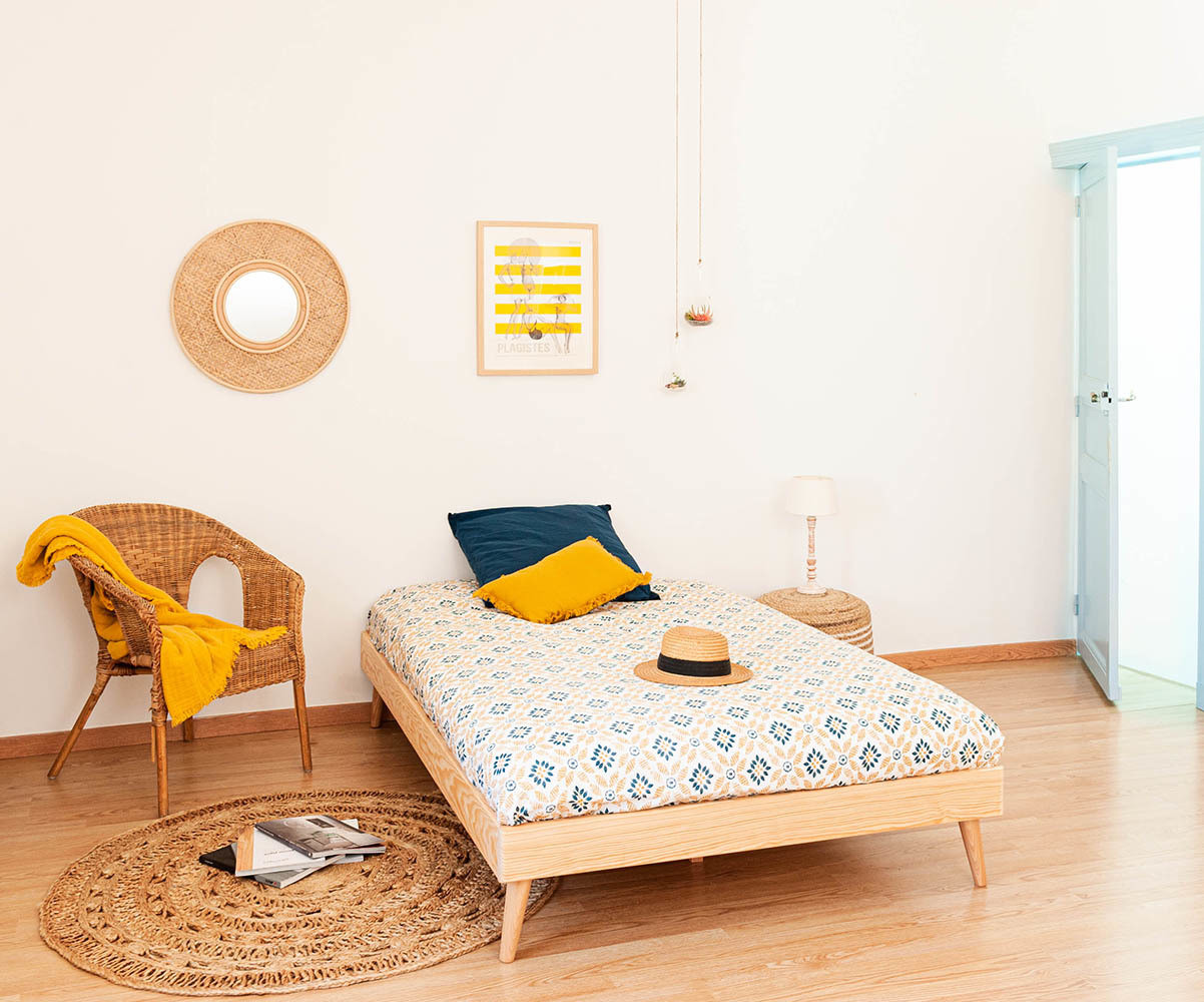 Lit adulte avec sommier et pieds Honey Bois naturel 90x190 cm