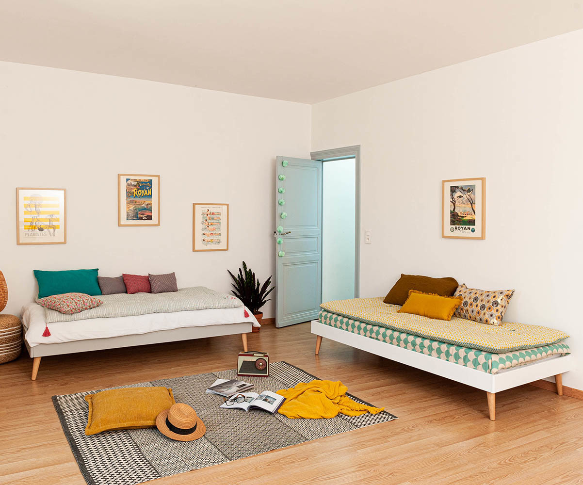 Lit adulte avec pieds, sommier et matelas Honey Gris clair 90x190 cm