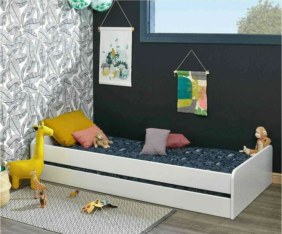 Lit enfant avec barrière de lit blanc