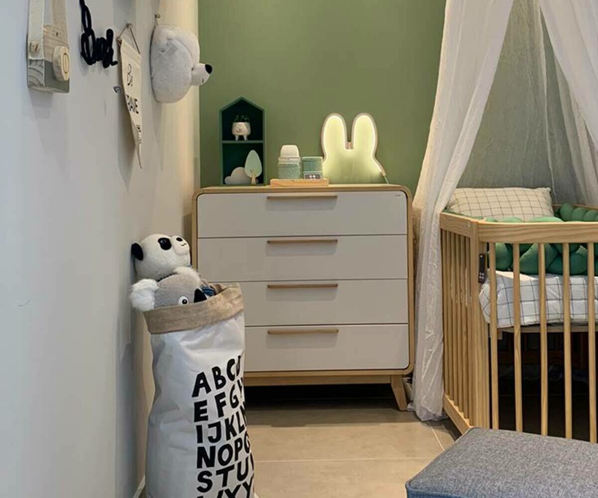 Commode 4 Tiroirs En Bois Coloris Bois Naturel Et Blanc