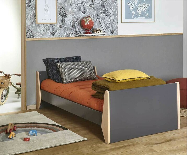 Petit Lit Enfant Evolutif avec Matelas Palfi, 70x140cm. 2 hauteurs