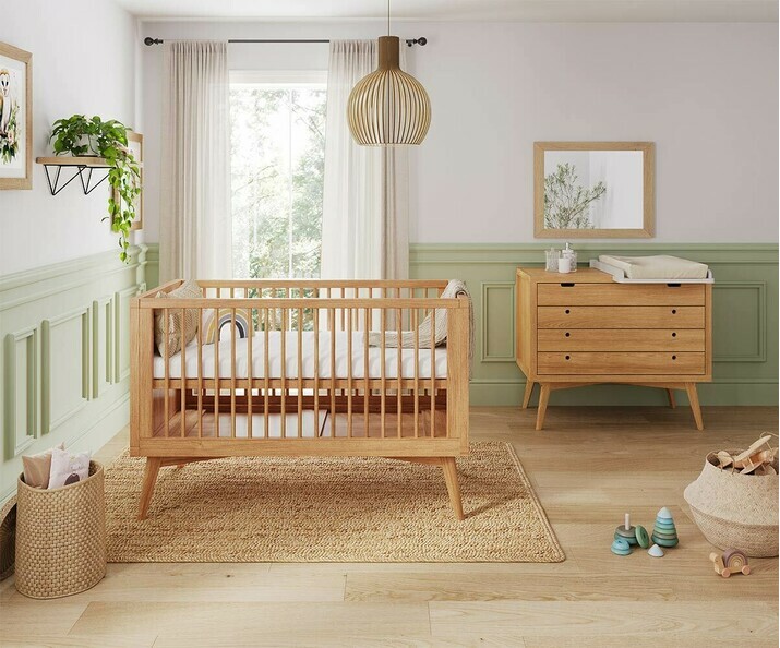 Chambre bébé bois massif
