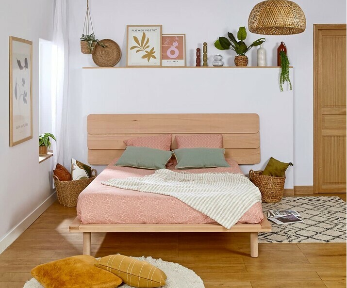 Lit ado Hoha avec tête de lit Eon est en bois massif