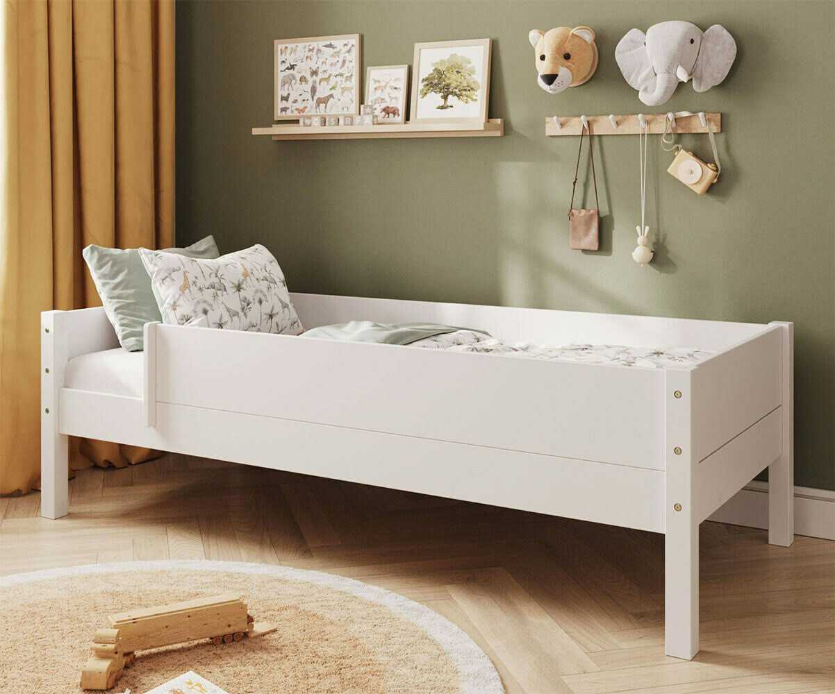 PROMO ! Lit enfant avec 2 barrières et matelas Combeebed Blanc 90x200 cm Sans caches sommier Matelas Norway 13 cm