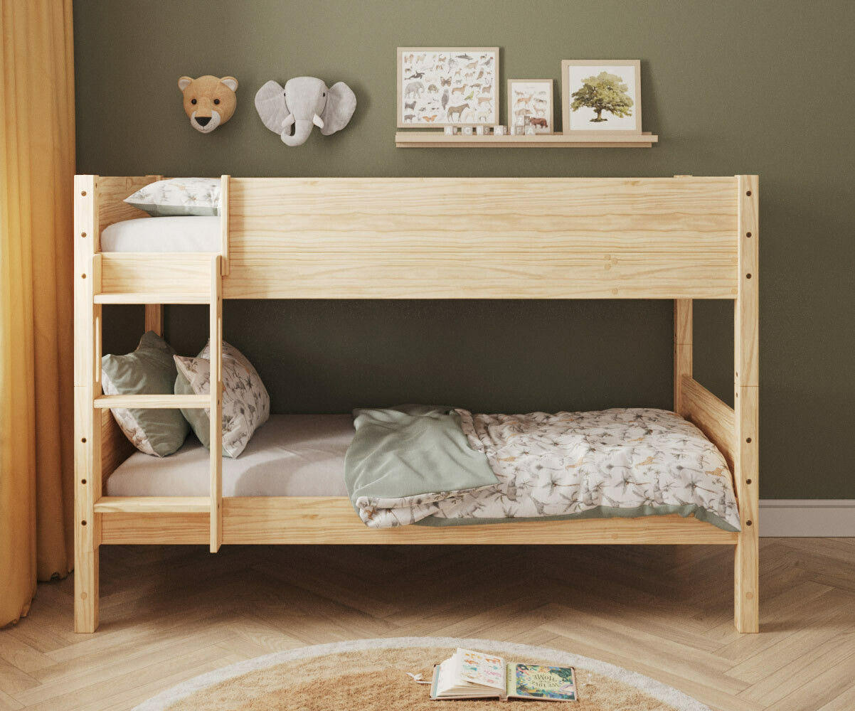 Lit superposé enfant avec matelas Combeebed Bois naturel 90x200 cm Echelle grand côté Sans barrière de sécurité Version basse Matelas Airfresh 15 cm