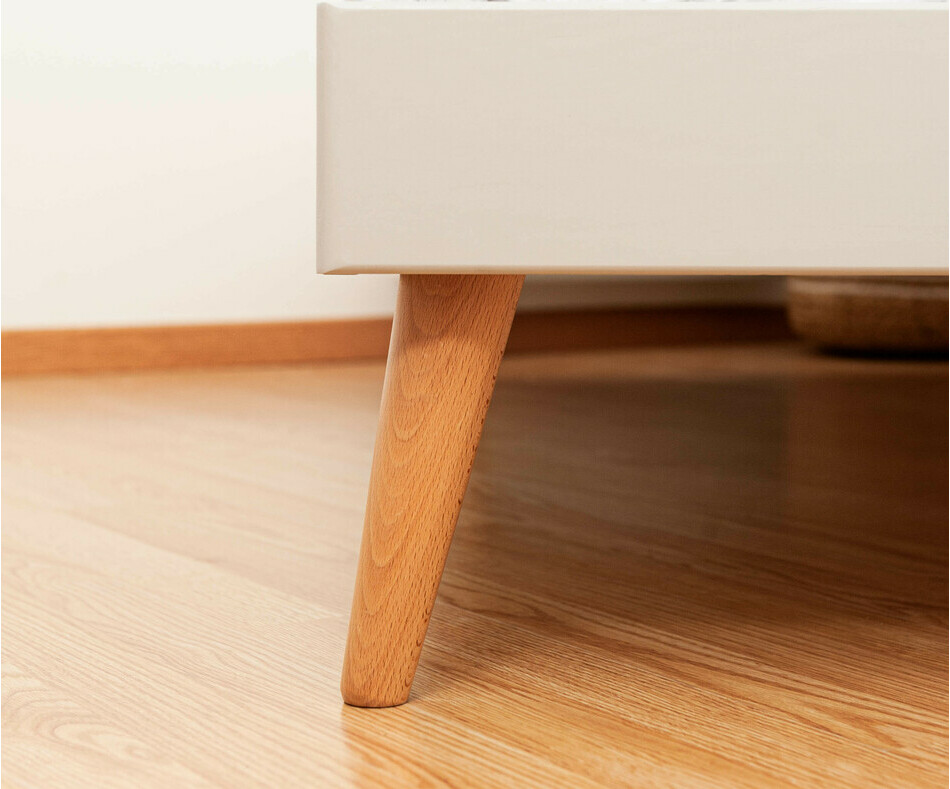 Détail pied en bois du lit Honey Détail pied en bois du lit Honey