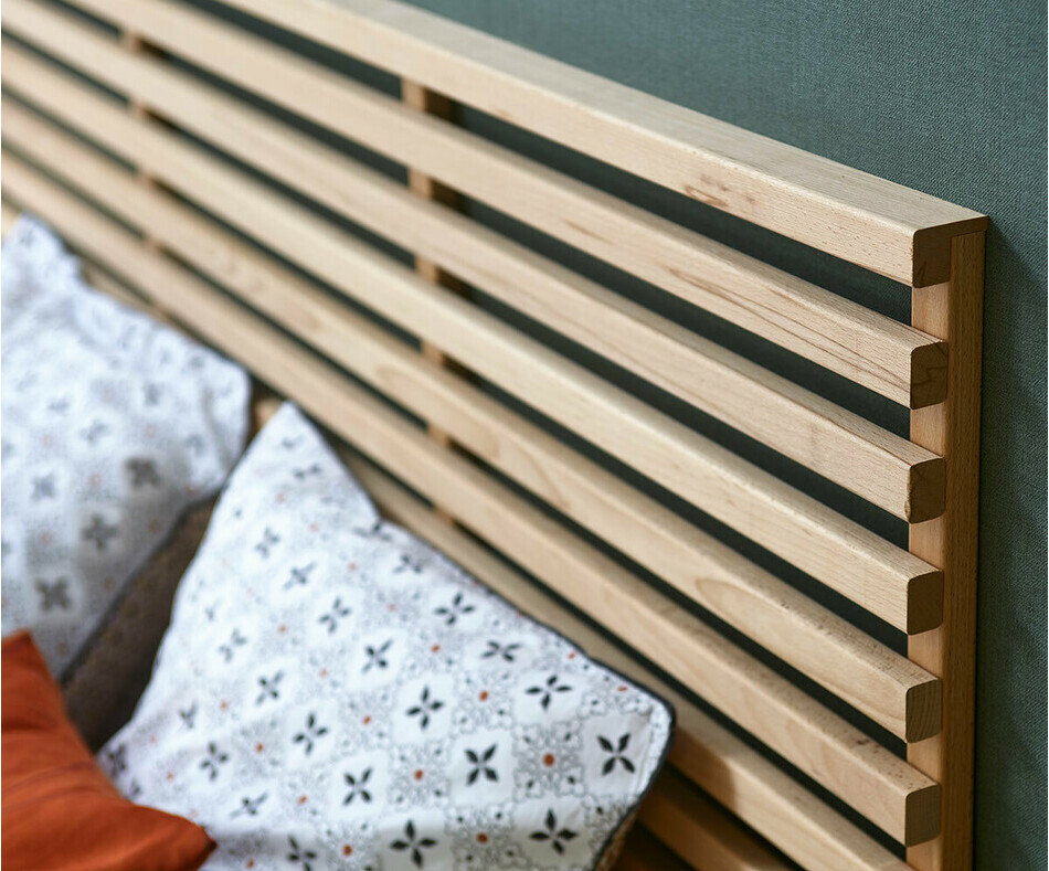 Dtail lames en htre de la tte de lit adulte Elvy