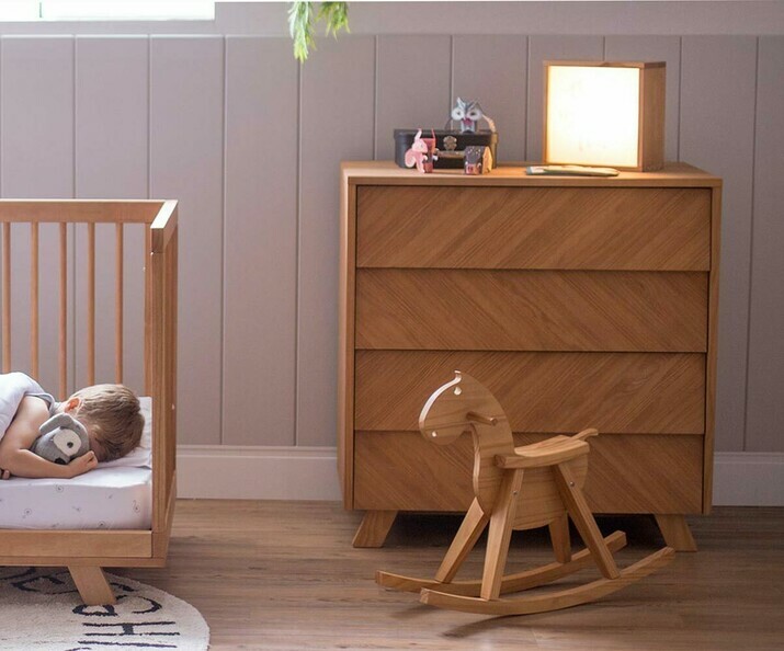 Lit bébé évolutif 70x140 VOLT, lit bébé en bois écologique et Français