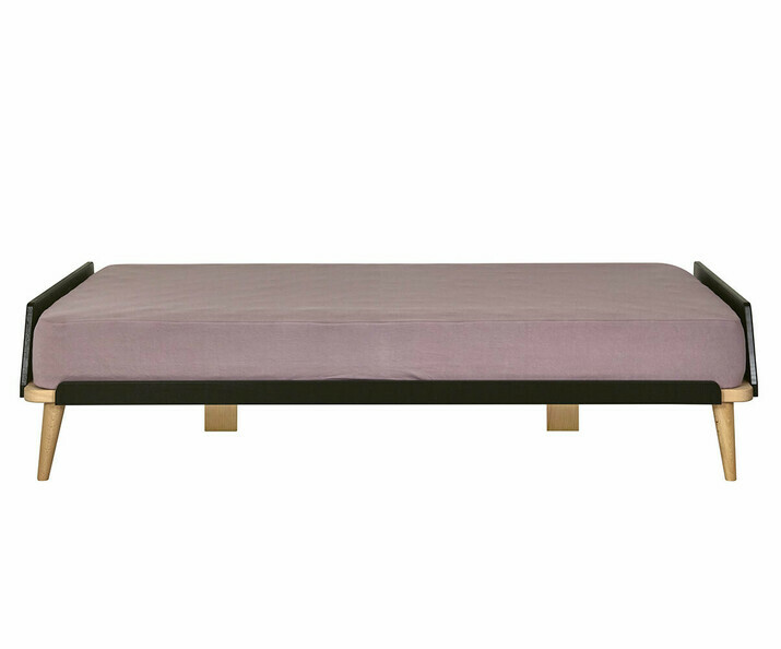 Lit Kyou noir ado vue de ct avec matelas