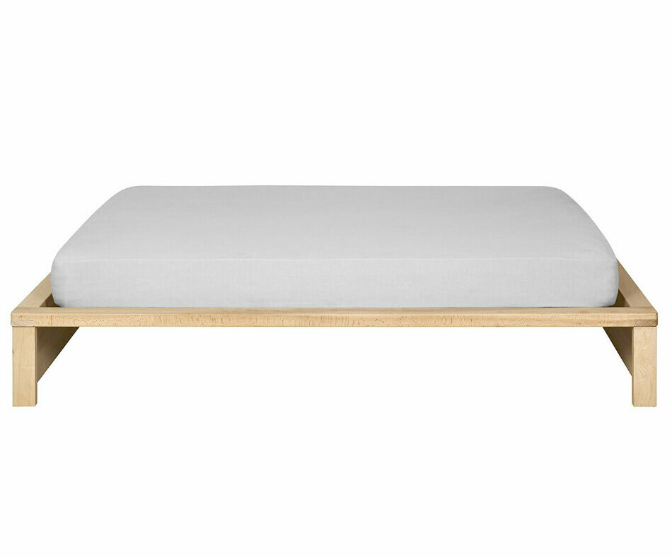 Lit adulte Uma avec matelas accueillera  merveille deus personnes