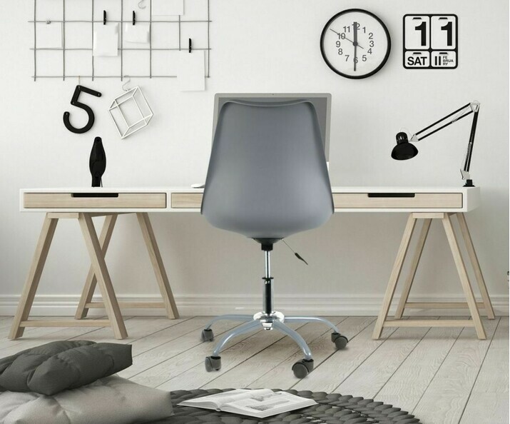 Chaise de bureau grise