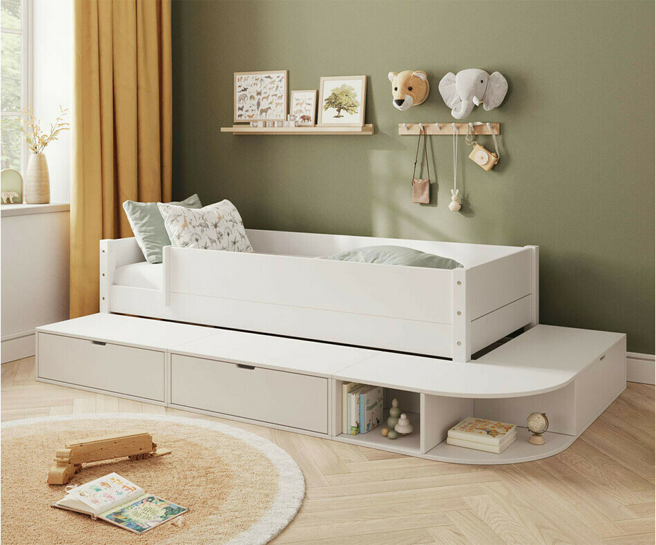Lit Combeebed blanc avec barrires et estrade de rangement