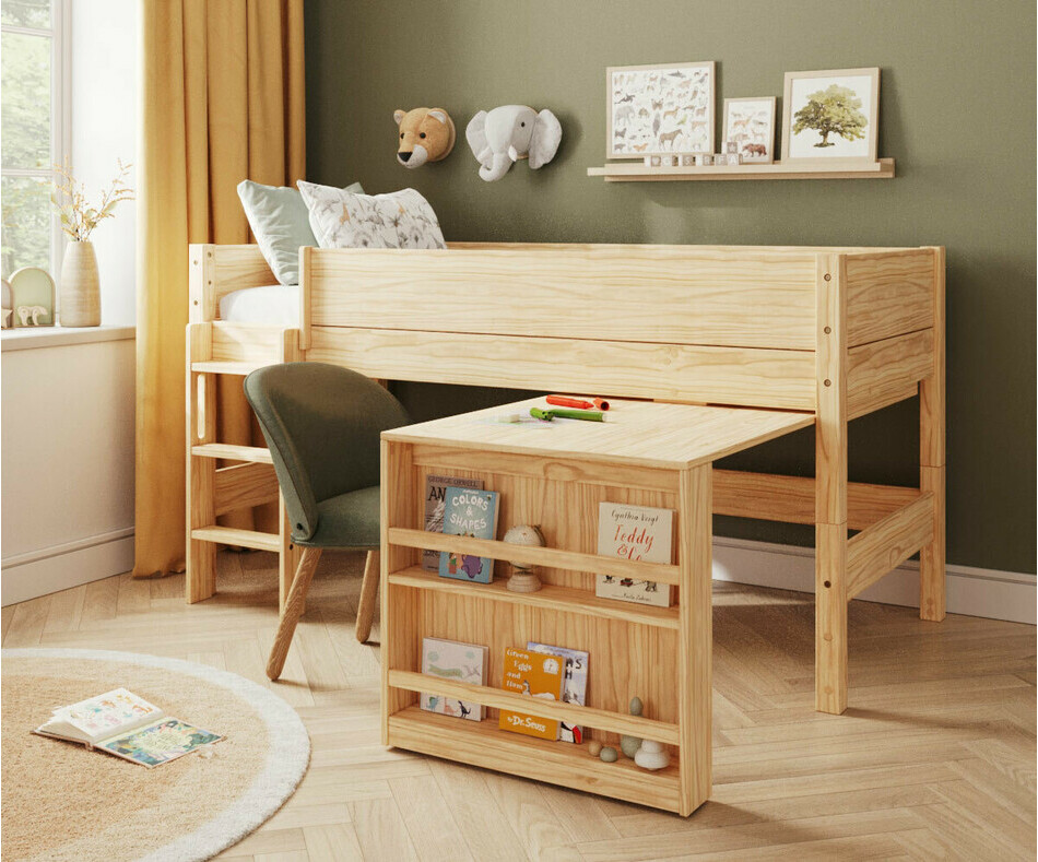 Lit mi hauteur bois Combeebed avec bureau dans une belle chambre enfant avec matelas