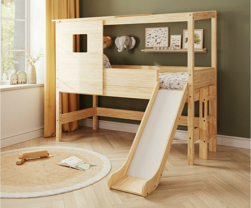 Lit cabane mi hauteur bois Combeebed avec toboggan + toit et fenetre dans chambre enfant