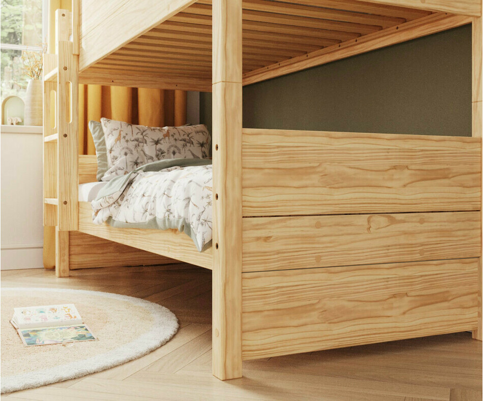 Zoom sur côté du lit superposé Combeebed avec cache en option bois Zoom sur côté du lit superposé Combeebed avec cache en option bois