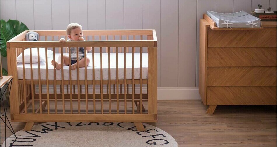 Lit bébé Jany en bois massif