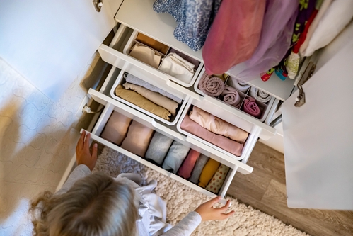Rangement des vêtements enfant : 7 astuces pour optimiser l'espace