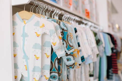 Comment ranger les vêtements de bébé ?