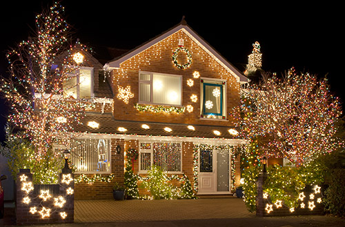 Maison décorée et éclairée pour Noel